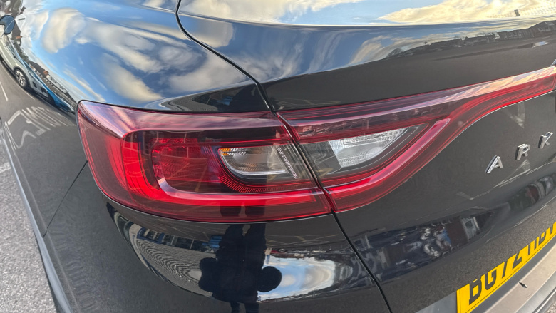 Renault Arkana 1.6 E-TECH Hybrid 145 R.S. Line 5dr Auto Hybrid Estate